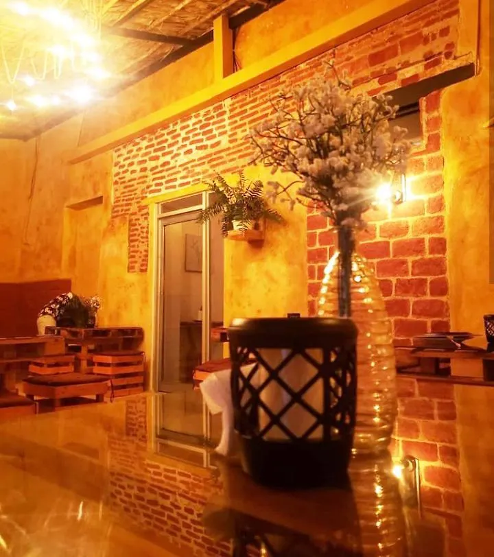 Bed & Breakfast Blue Colonial Hotel Restaurant & Bar