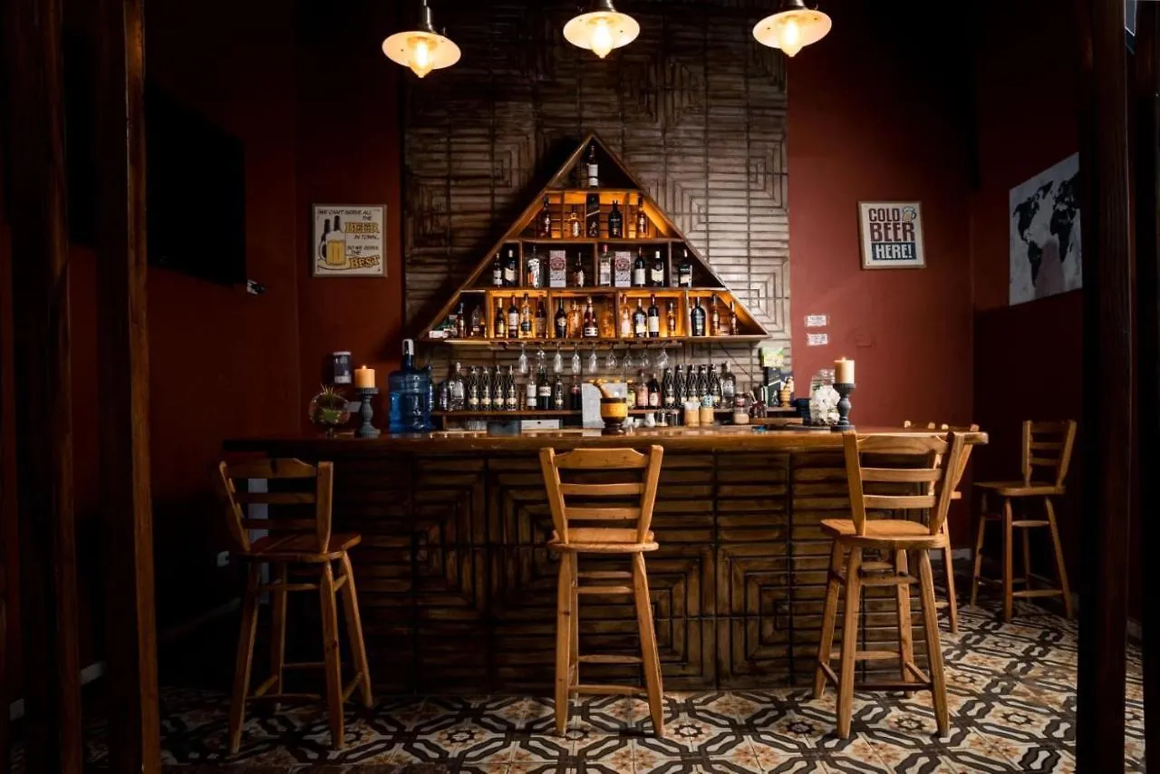 Bed & Breakfast Blue Colonial Hotel Restaurant & Bar